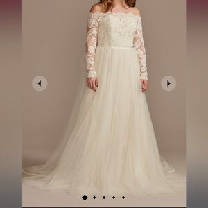 Lace wedding dress